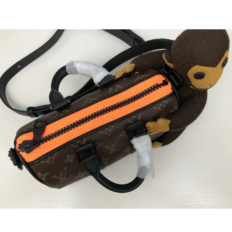 LV 2204DJ0025 Bag 0523